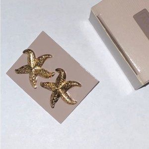 Vintage 1980s Avon Starfish Gold Tone Pierced Earrings